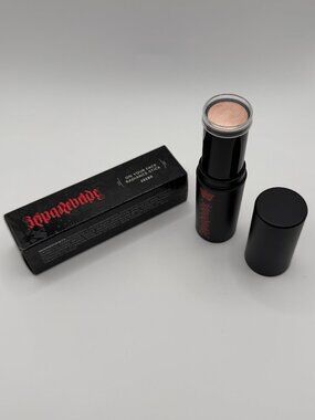 On Your Face Radiance Stick - Sueno | Reina Rebelde